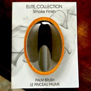 Artis Palm Brush Smoke Elite Collection